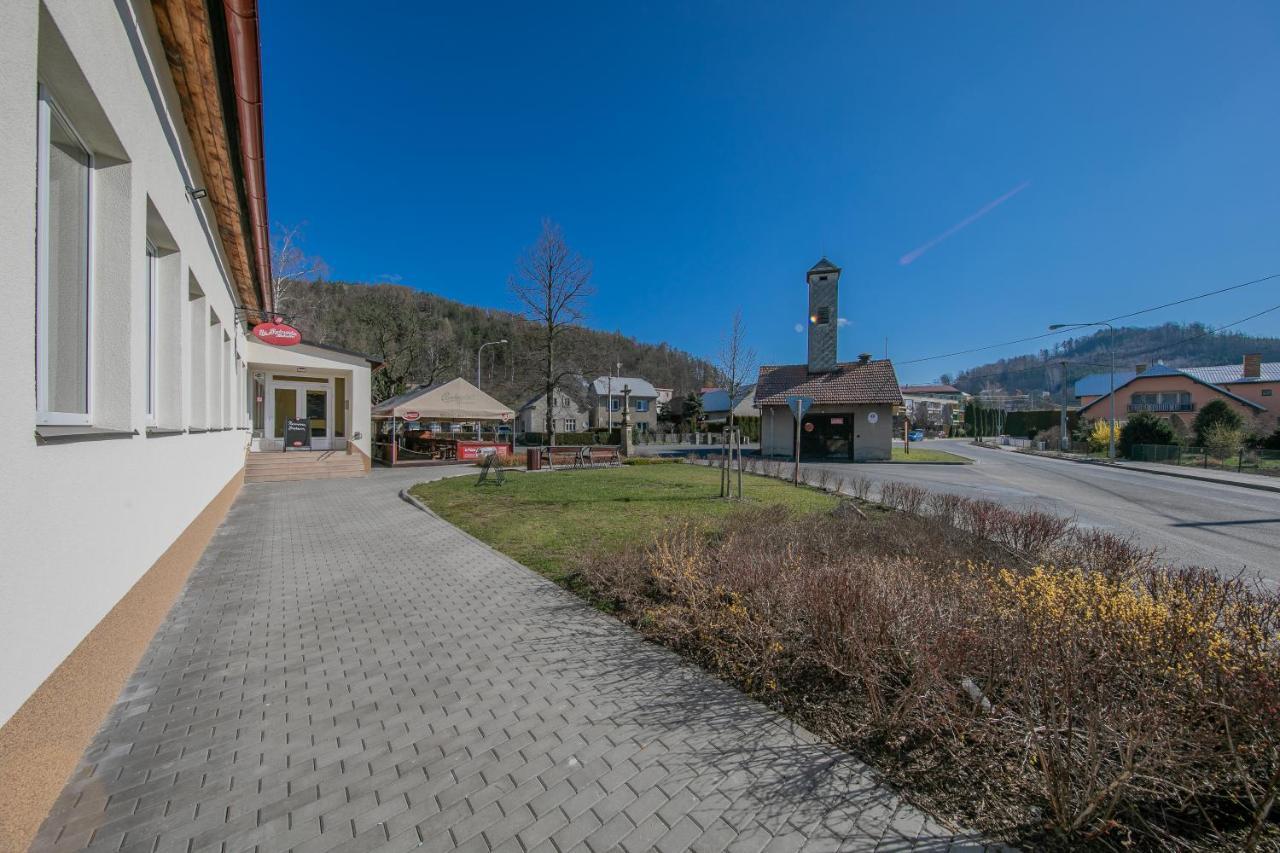 Hotel Na Rybnicku Bohutin Exterior foto